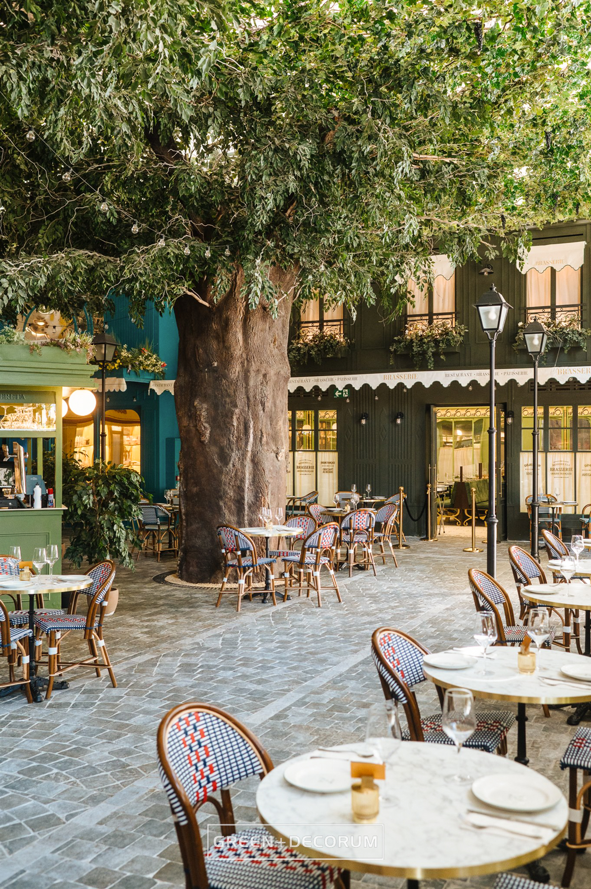 Vegetación Voltereta: el alma de París en el corazón de Sevilla.